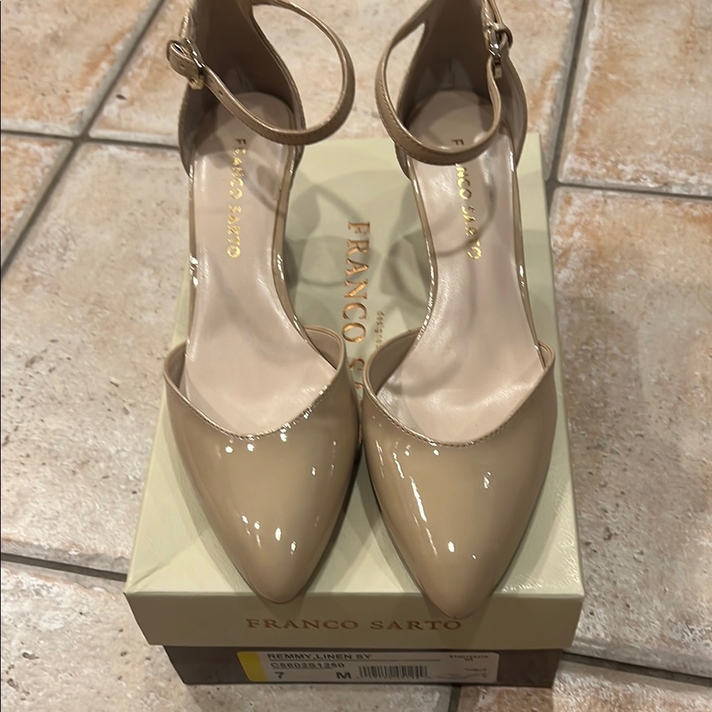 Franco Sarto Women's Tan Patent Leather Heels